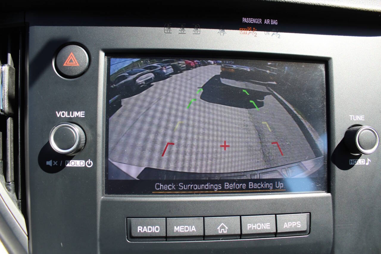Used 2021 Subaru Outback AWD/4WD image 10