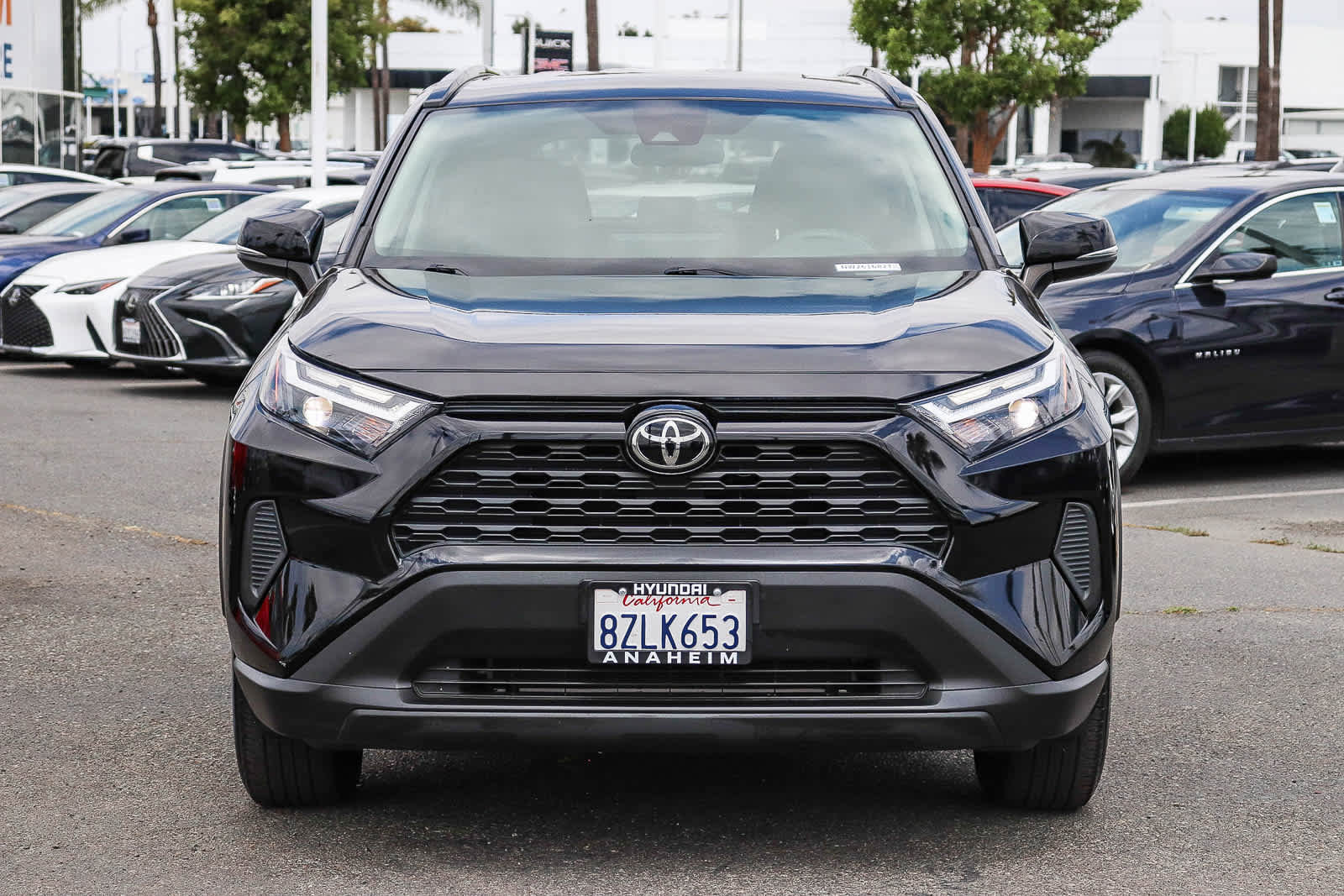 Used 2022 Toyota RAV4 XLE w/ Carpet Mat Package (TMS) AWD/4WD image 2