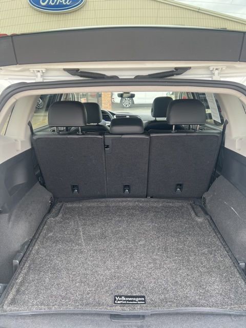 Used 2024 Volkswagen Tiguan Wolfsburg Edition image 17