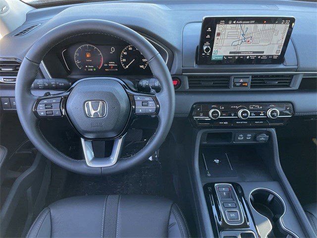 Certified 2025 Honda Pilot Touring image 12