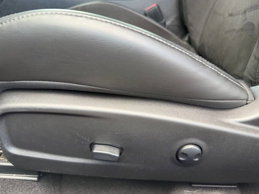 Used 2023 Dodge Challenger R/T w/ Plus Package image 14