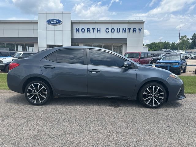 Used 2018 Toyota Corolla XSE FWD image 1