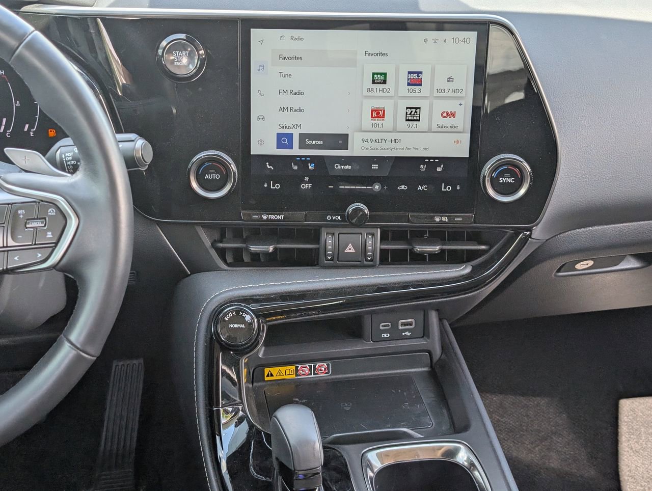 Used 2025 Lexus NX 250 FWD w/ Accessory Package (2T) image 12