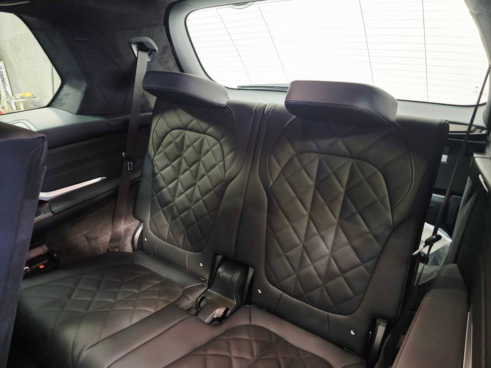 New 2026 BMW X7 xDrive40i w/ Executive Package image 27