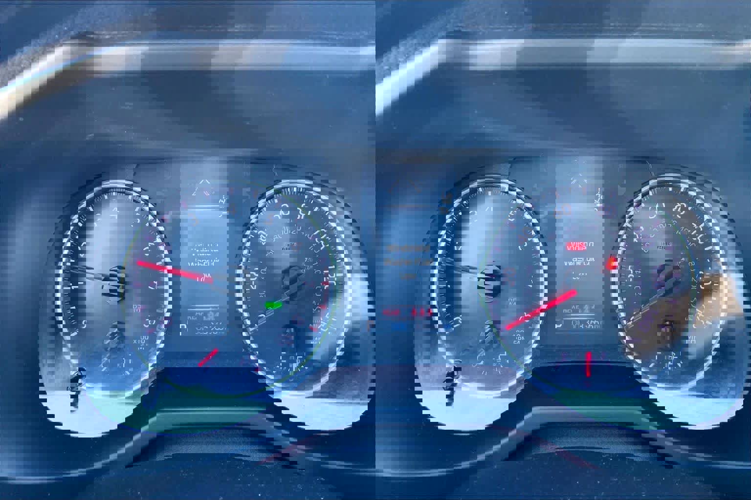 Used 2020 Toyota RAV4 XLE image 25