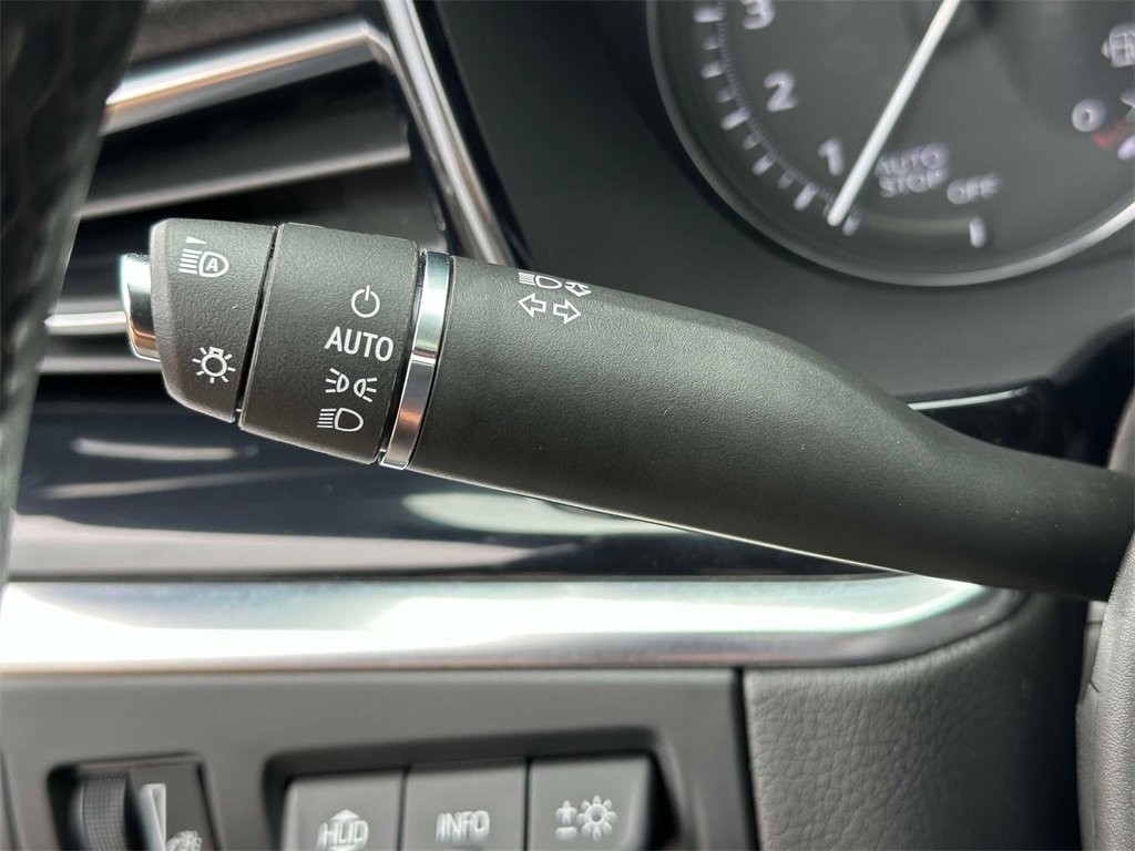 Certified 2025 Cadillac XT6 Premium Luxury w/ Platinum Package image 32