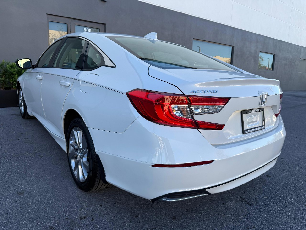 Used 2019 Honda Accord LX image 6