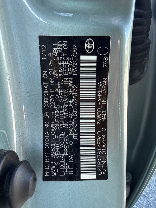 Used 2013 Toyota Prius Three w/ Solar Roof Pkg FWD image 25