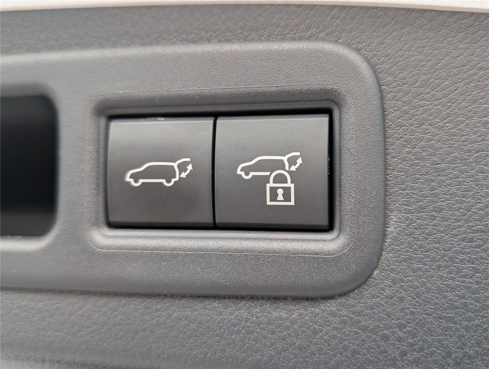 Used 2025 Lexus RX 500h F Sport w/ Convenience Package image 15