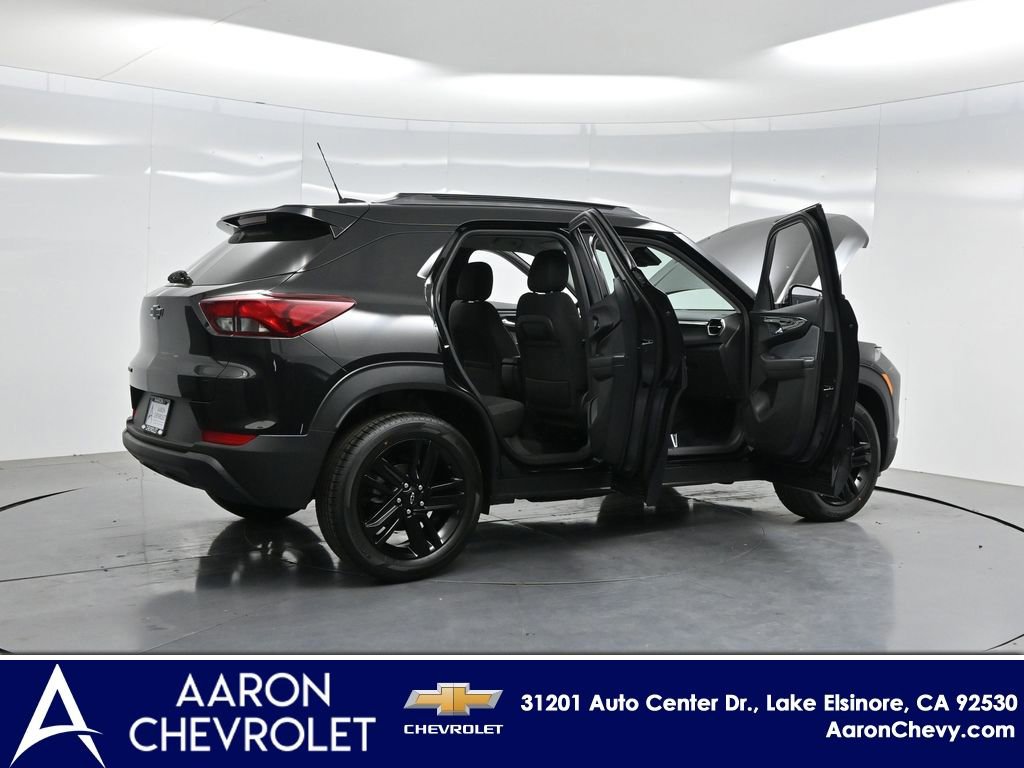 New 2026 Chevrolet TrailBlazer LT w/ Midnight Edition image 4