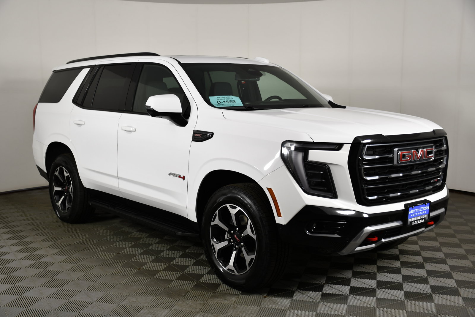 Used 2025 GMC Yukon AT4 AWD/4WD image 4