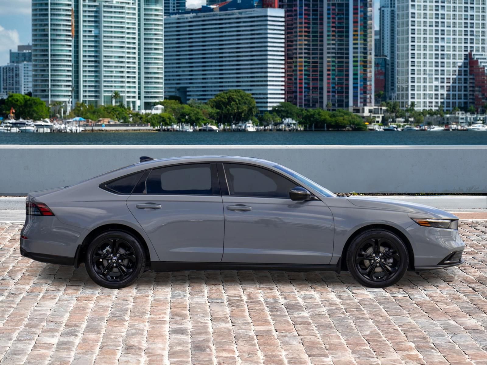 Certified 2025 Honda Accord SE image 4