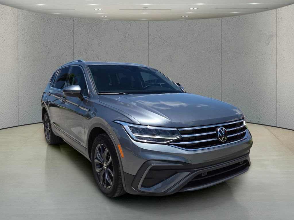 Used 2024 Volkswagen Tiguan SE FWD image 13