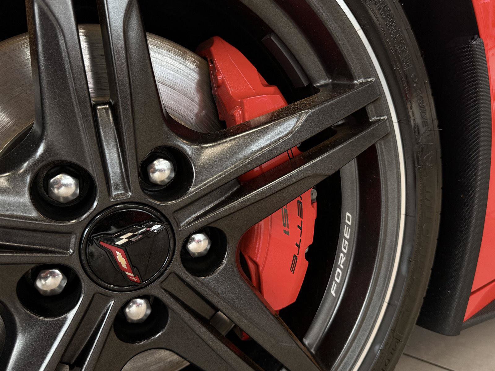 Used 2024 Chevrolet Corvette Stingray Preferred Cpe w/ Z51 Performance Package RWD image 12