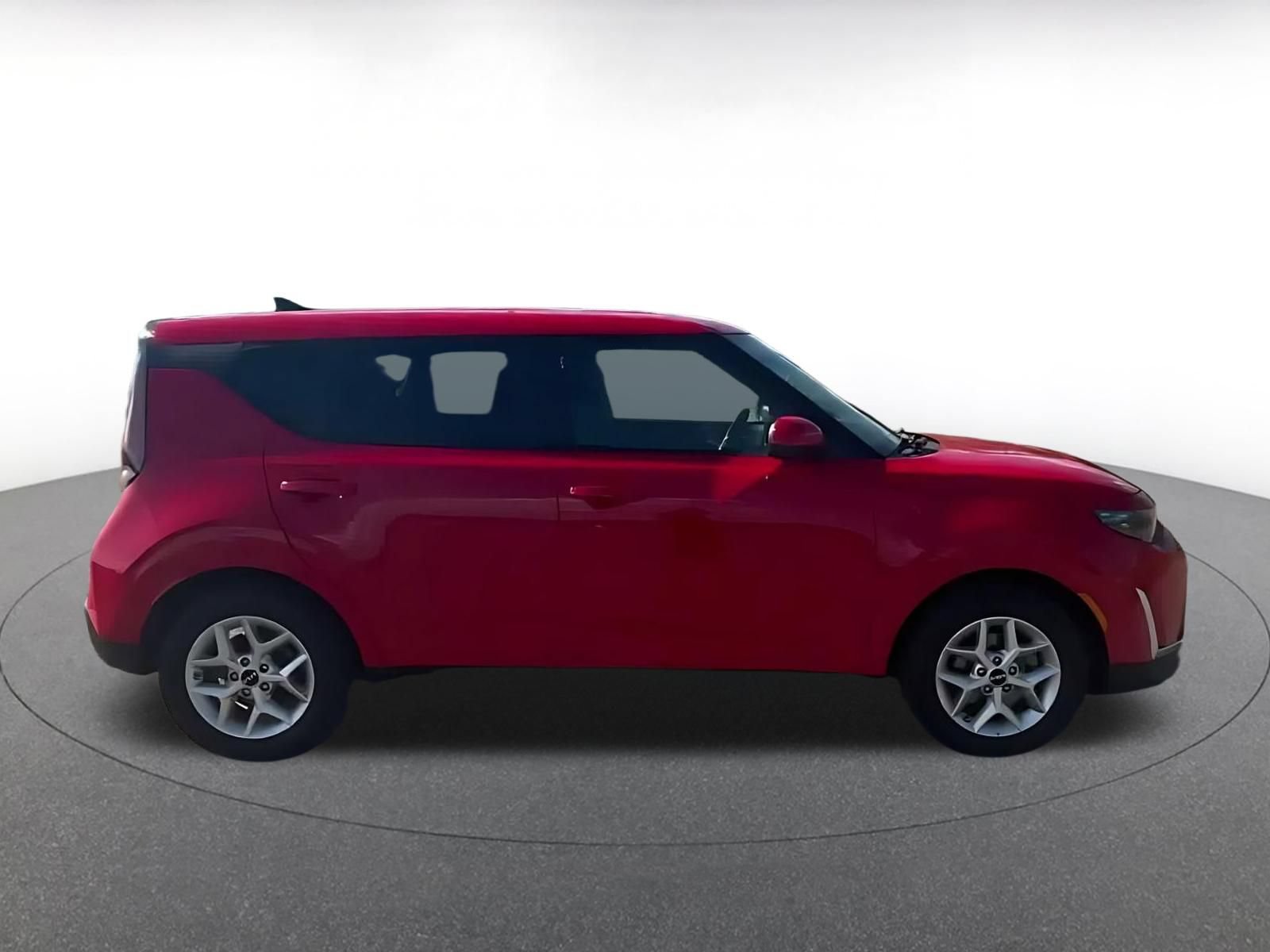 Used 2025 Kia Soul LX w/ LX Technology Package FWD image 15