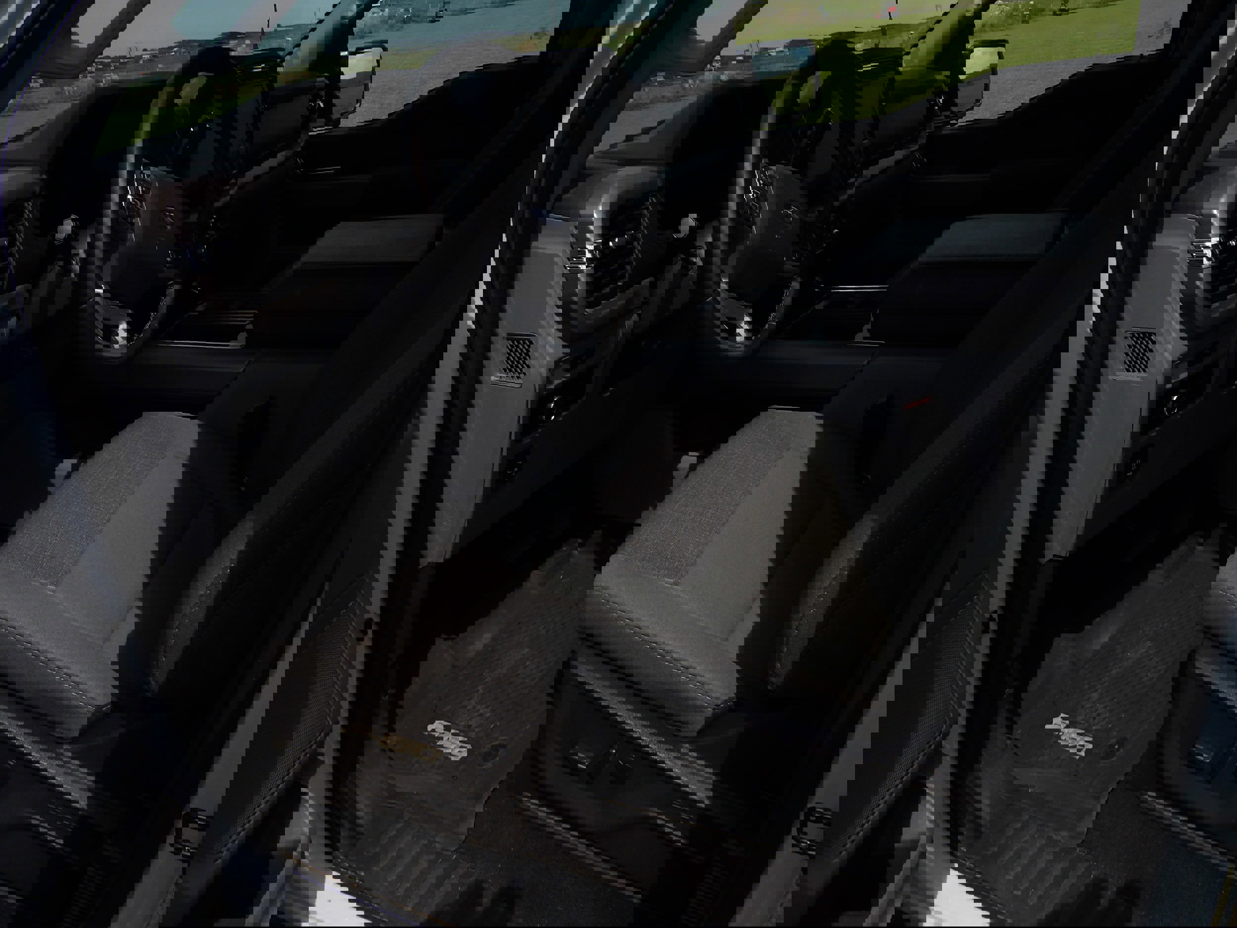 Used 2025 Ford F150 XLT w/ Equipment Group 302A MID image 13