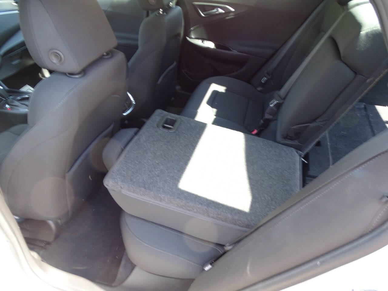 Used 2016 Chevrolet Malibu LT Sedan 4D FWD image 25