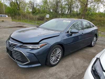 Used 2022 Toyota Avalon Limited w/ Advanced Safety Package FWD image 2