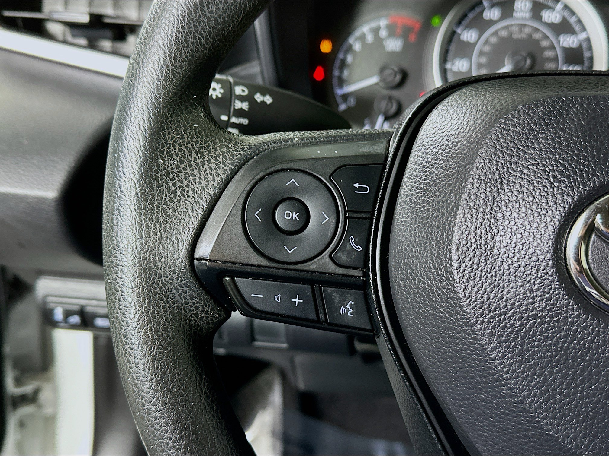 Used 2022 Toyota Corolla LE FWD image 16