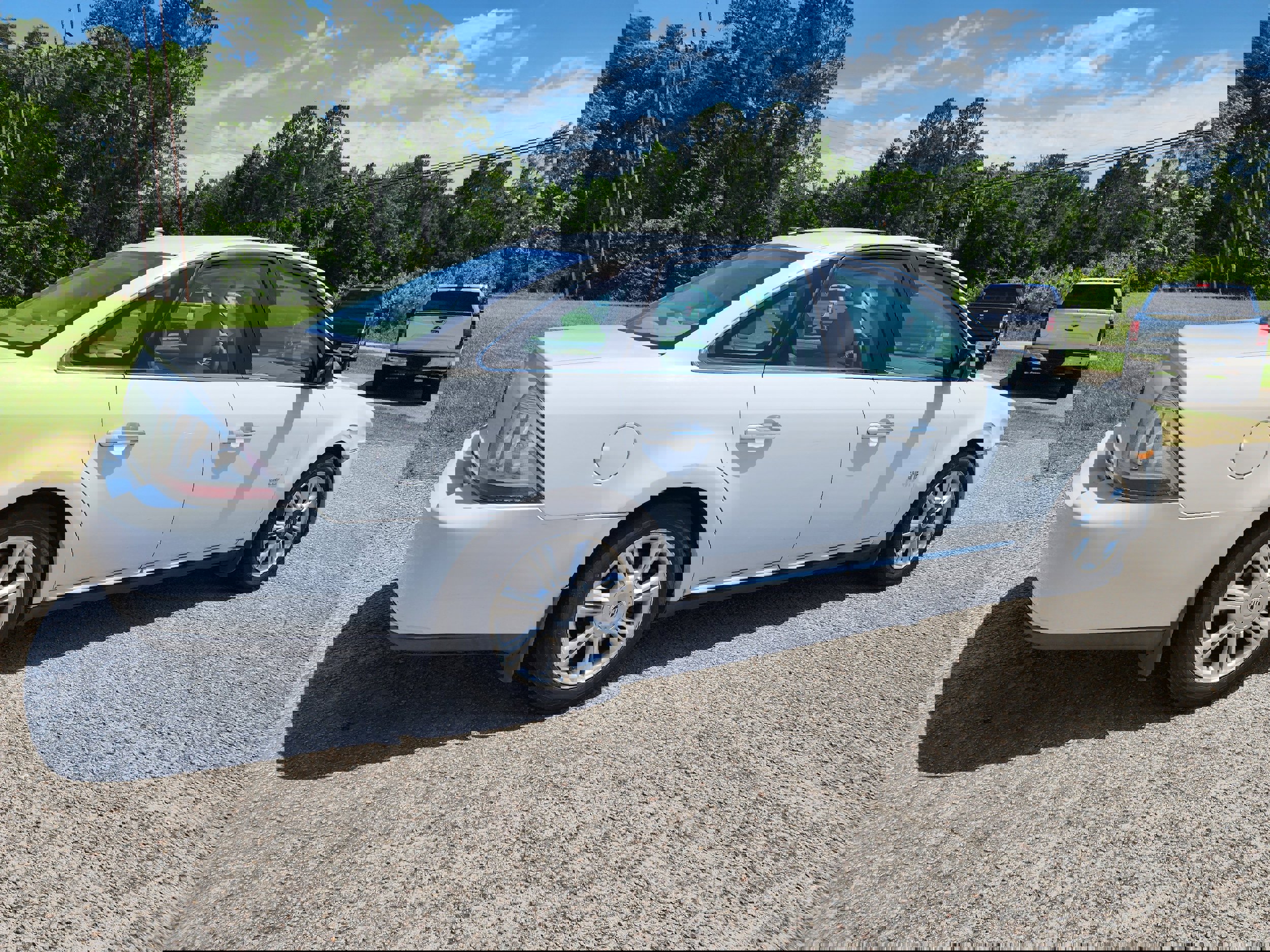 Used 2008 Mercury Sable Premier image 3