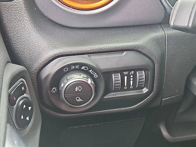 Used 2021 Jeep Gladiator Mojave AWD/4WD image 17