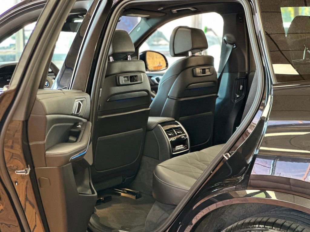 Used 2023 BMW X5 xDrive45e w/ Executive Package image 33