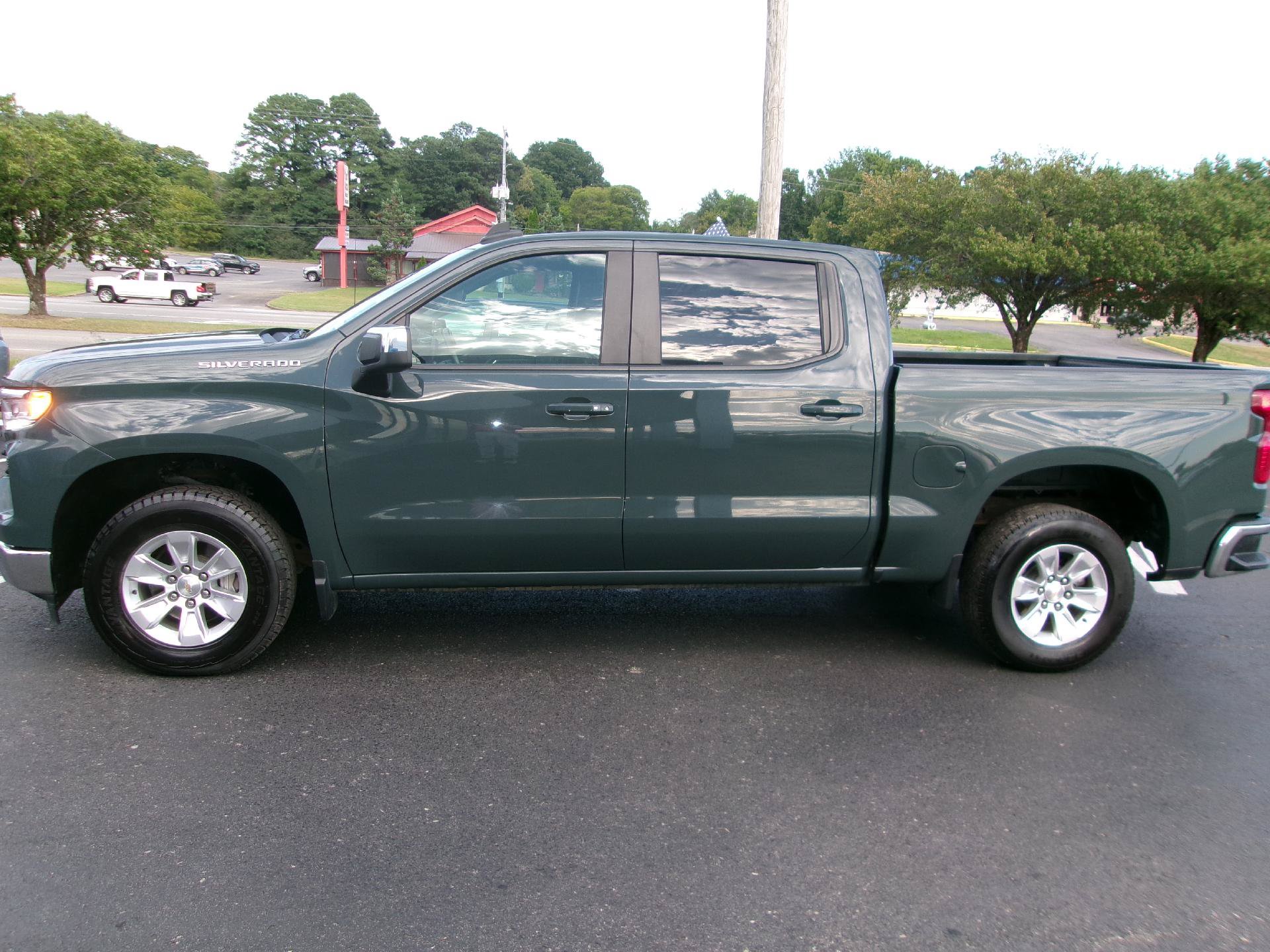 Certified 2025 Chevrolet Silverado 1500 LT RWD image 26