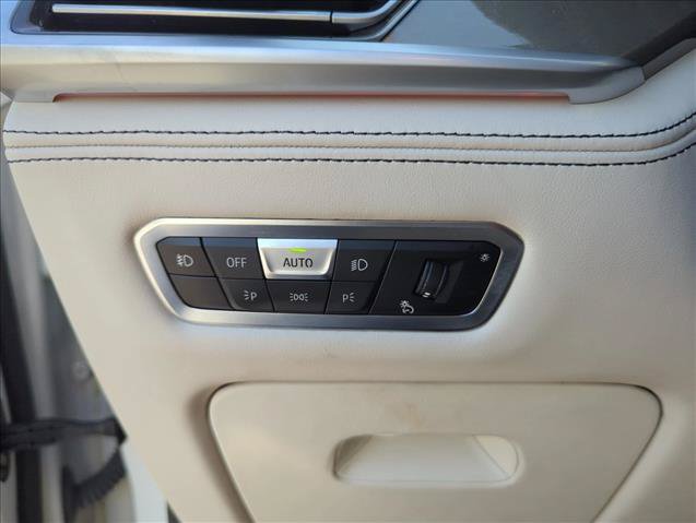 Used 2022 BMW X7 M50i AWD/4WD image 16
