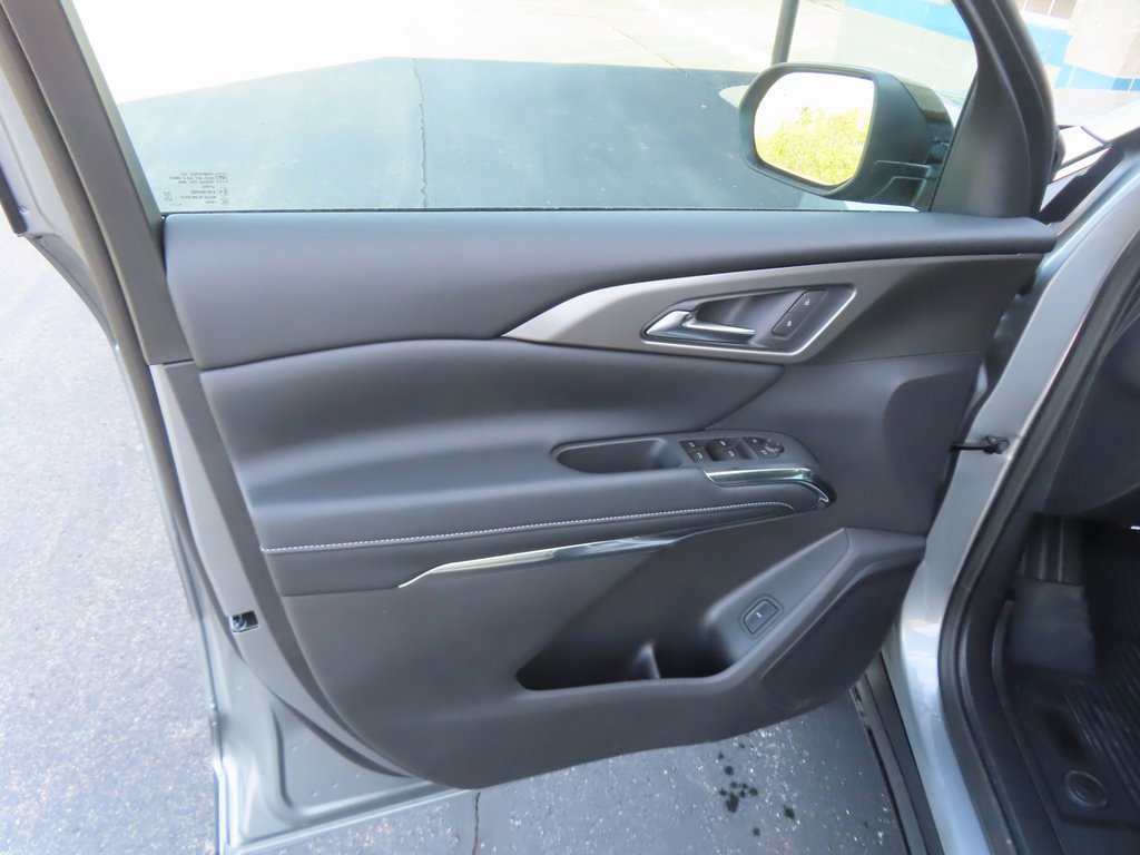 New 2026 Chevrolet Traverse LT w/ Driver Confidence Package image 20