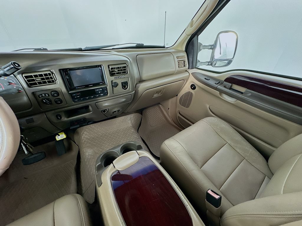 Used 2003 Ford Excursion Limited AWD/4WD image 11