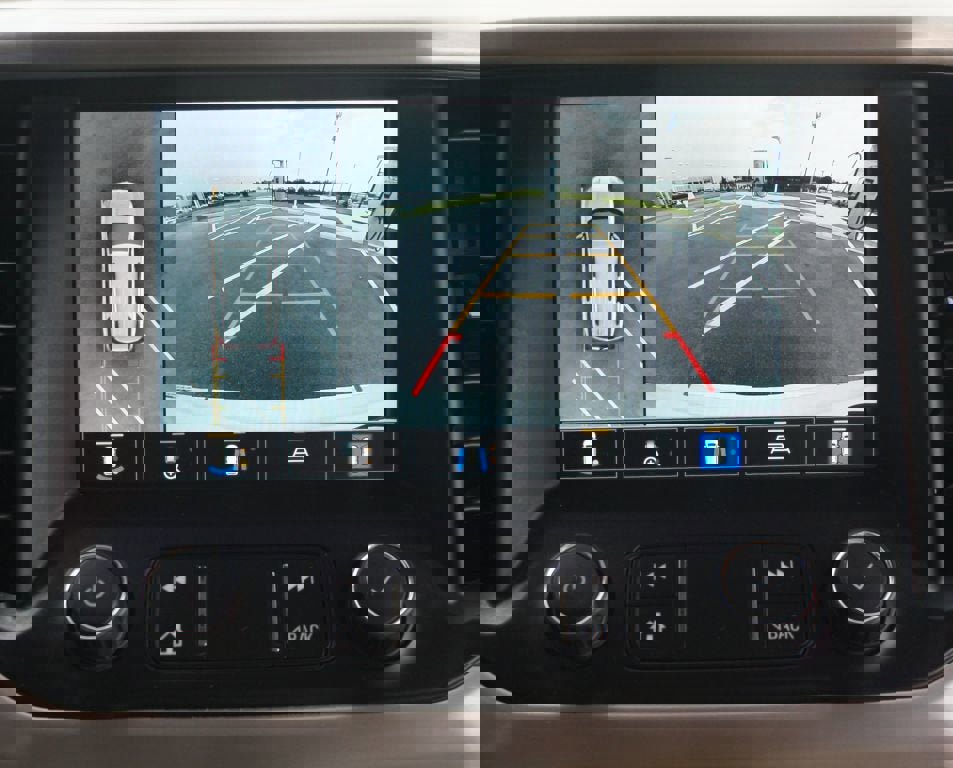 Used 2021 GMC Acadia Denali w/ Denali Technology Package image 8