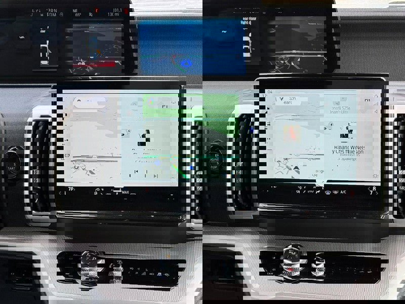 Used 2025 Ford Expedition Active image 14