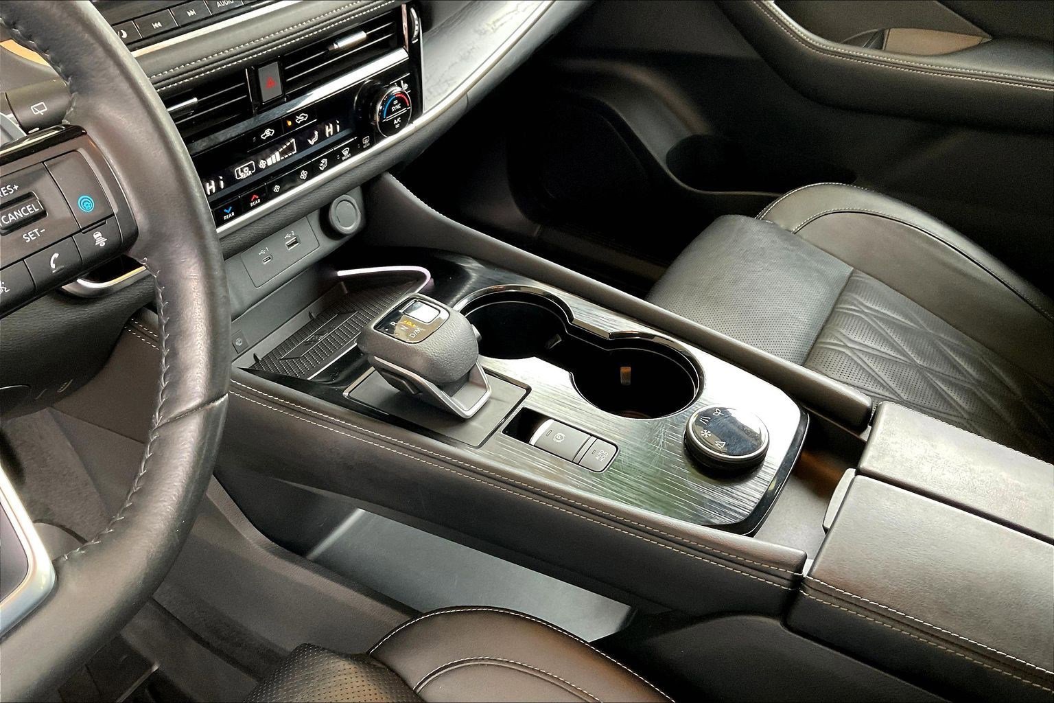 Used 2023 Nissan Rogue Platinum w/ Platinum Premium Package image 18