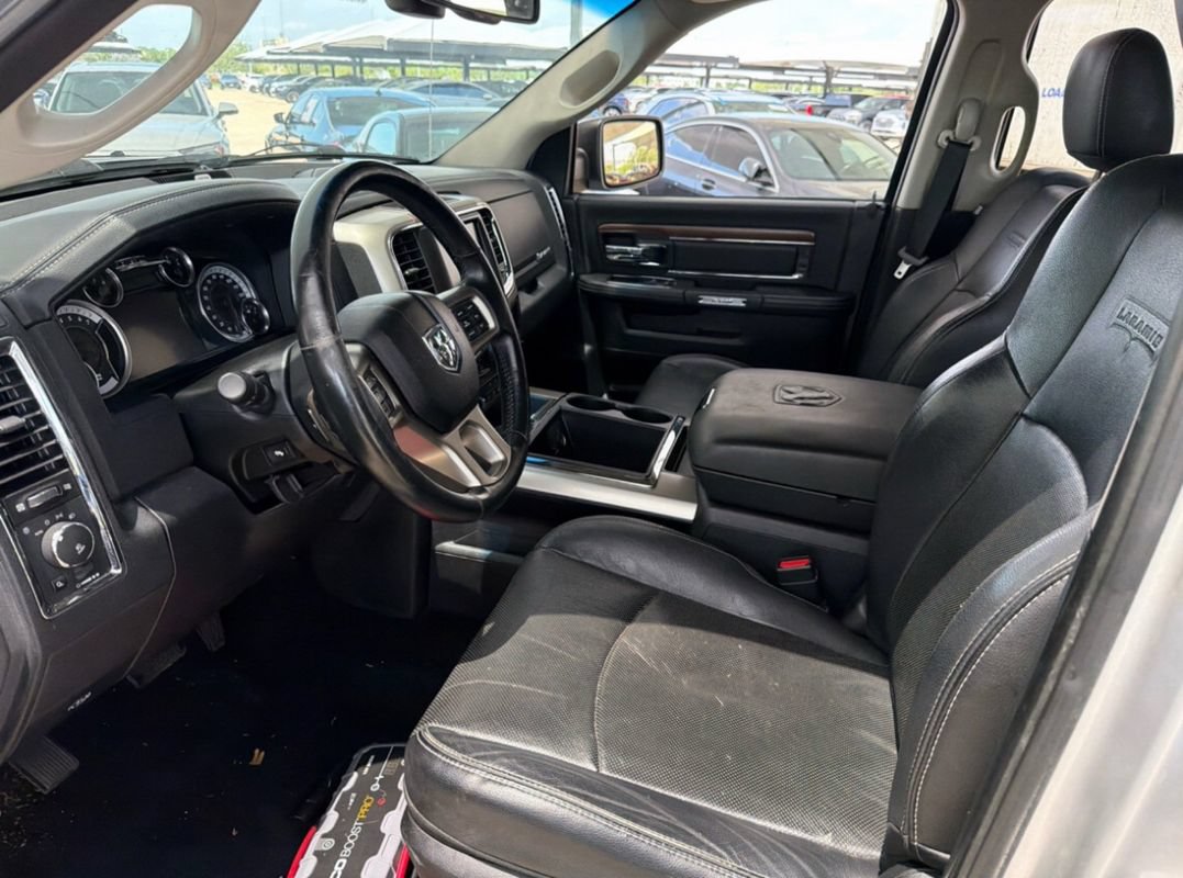 Used 2014 RAM 1500 Laramie w/ Convenience Group AWD/4WD image 3
