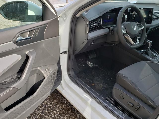 New 2026 Volkswagen Jetta SE image 6