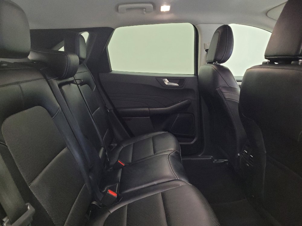 Used 2021 Ford Escape SEL image 19