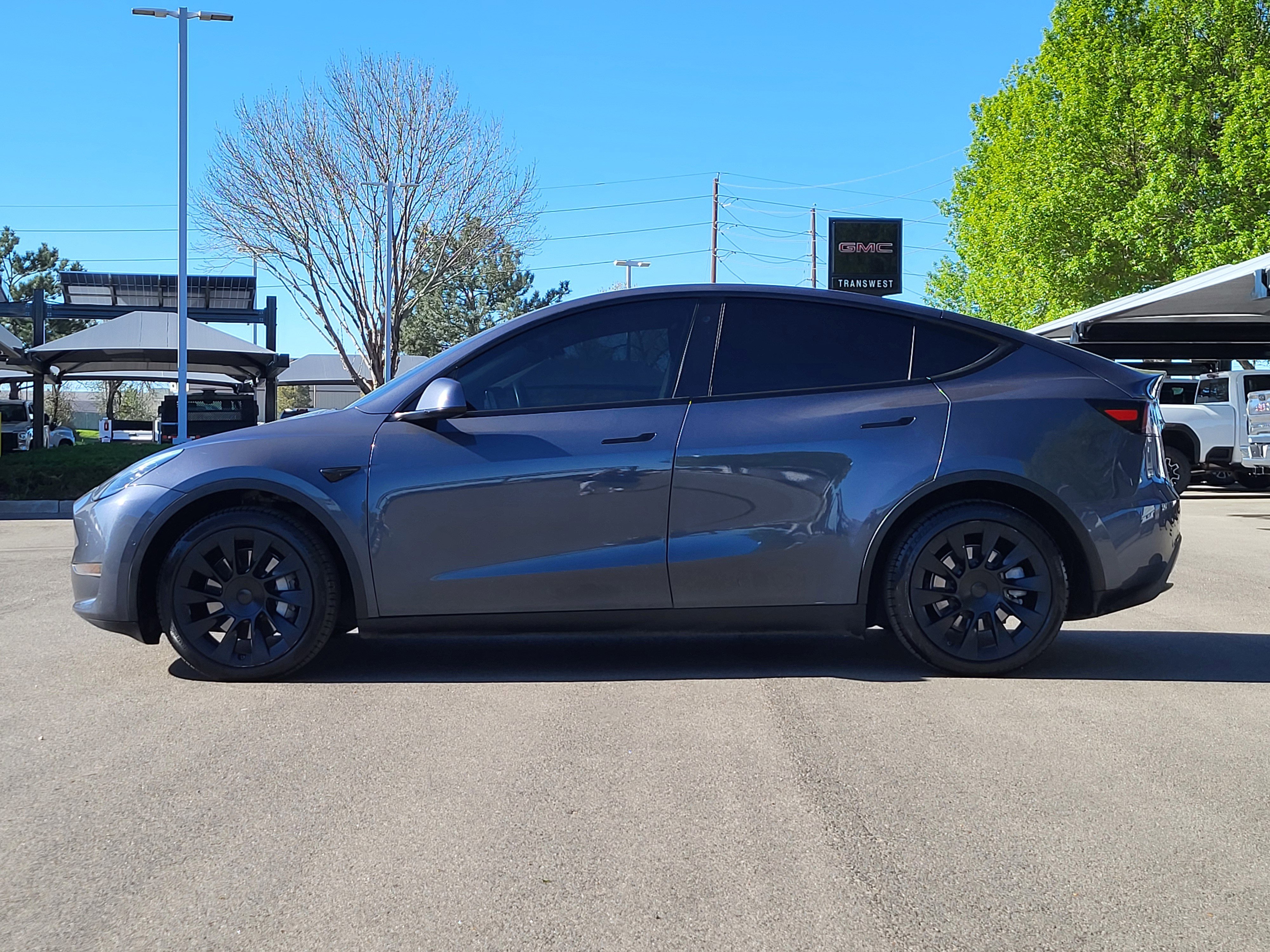Used 2020 Tesla Model Y Performance image 4