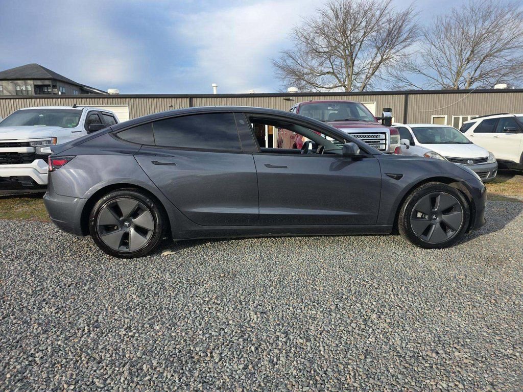Used 2023 Tesla Model 3 Standard Range image 8