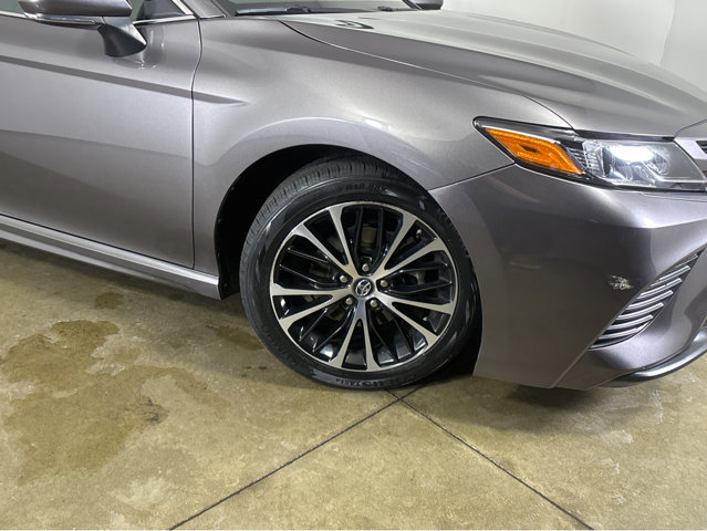 Used 2018 Toyota Camry SE image 14