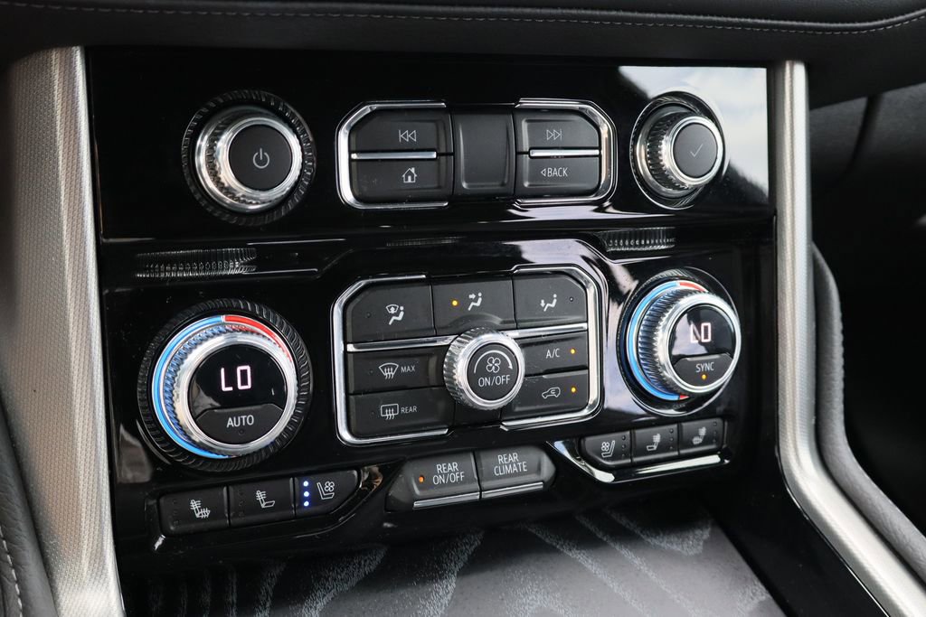 Used 2023 GMC Yukon XL Denali RWD image 19