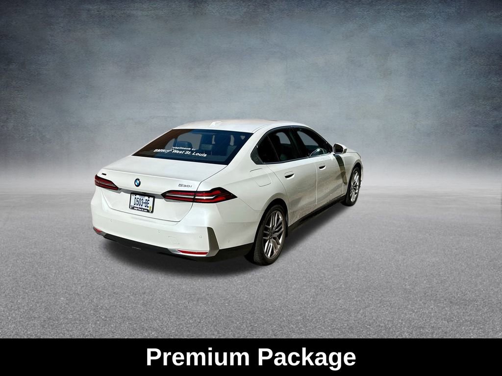 Used 2025 BMW 530i xDrive w/ Premium Package image 10