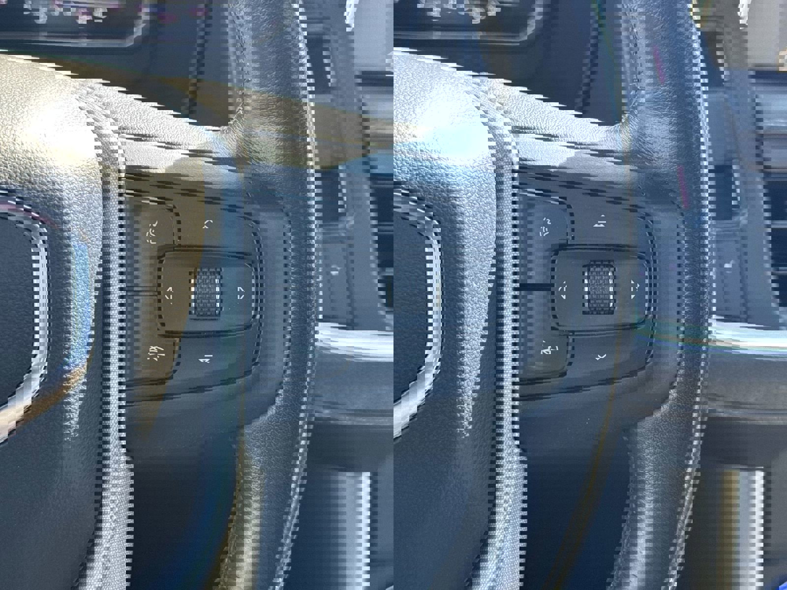 Used 2022 GMC Yukon SLT w/ SLT Premium Package image 20