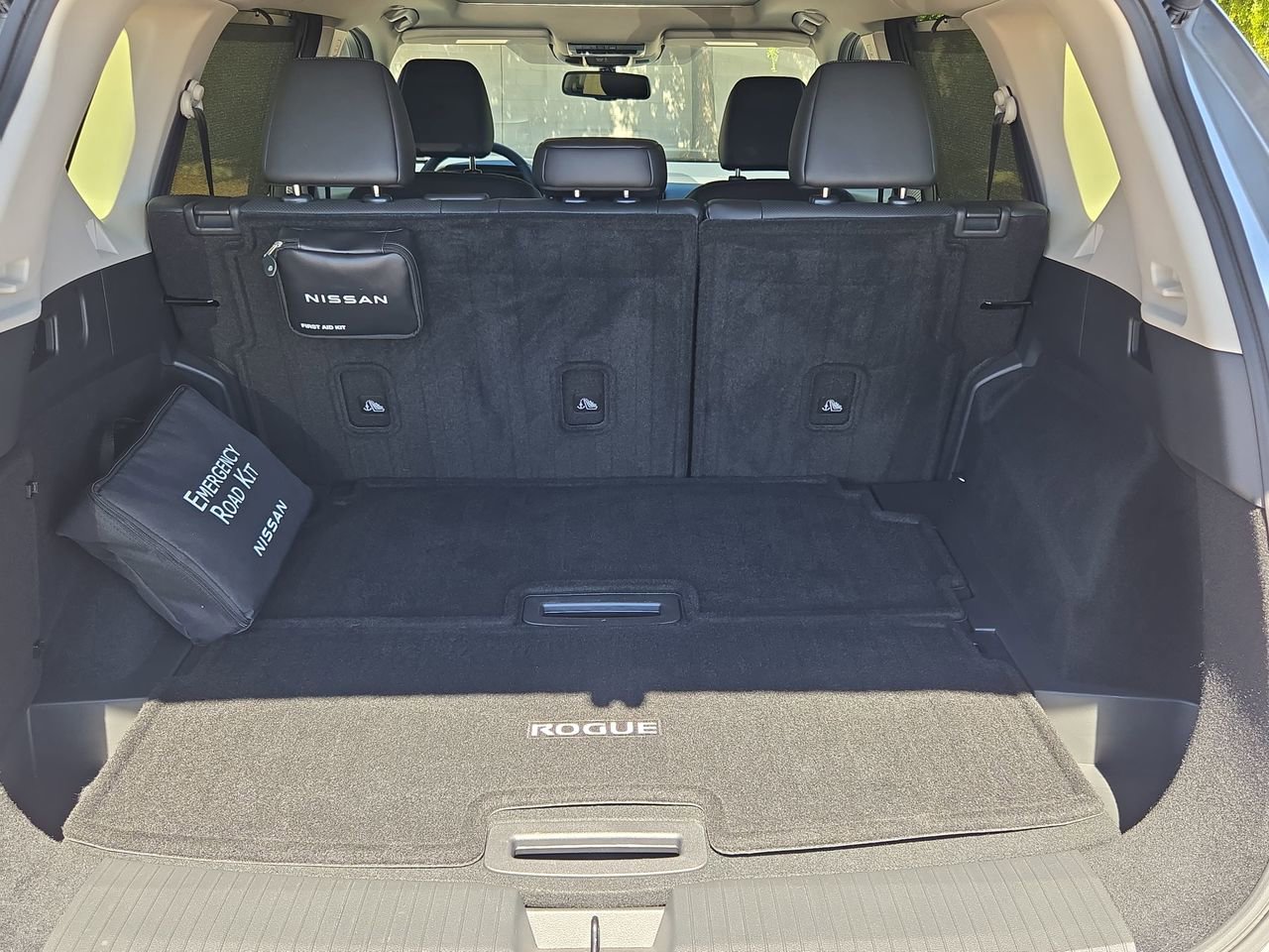 Certified 2025 Nissan Rogue Platinum w/ Platinum Premium Package image 12