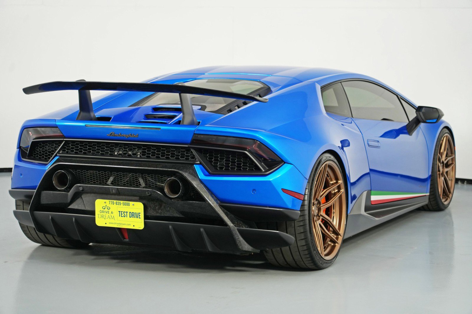 Used 2018 Lamborghini Huracan Performante image 53