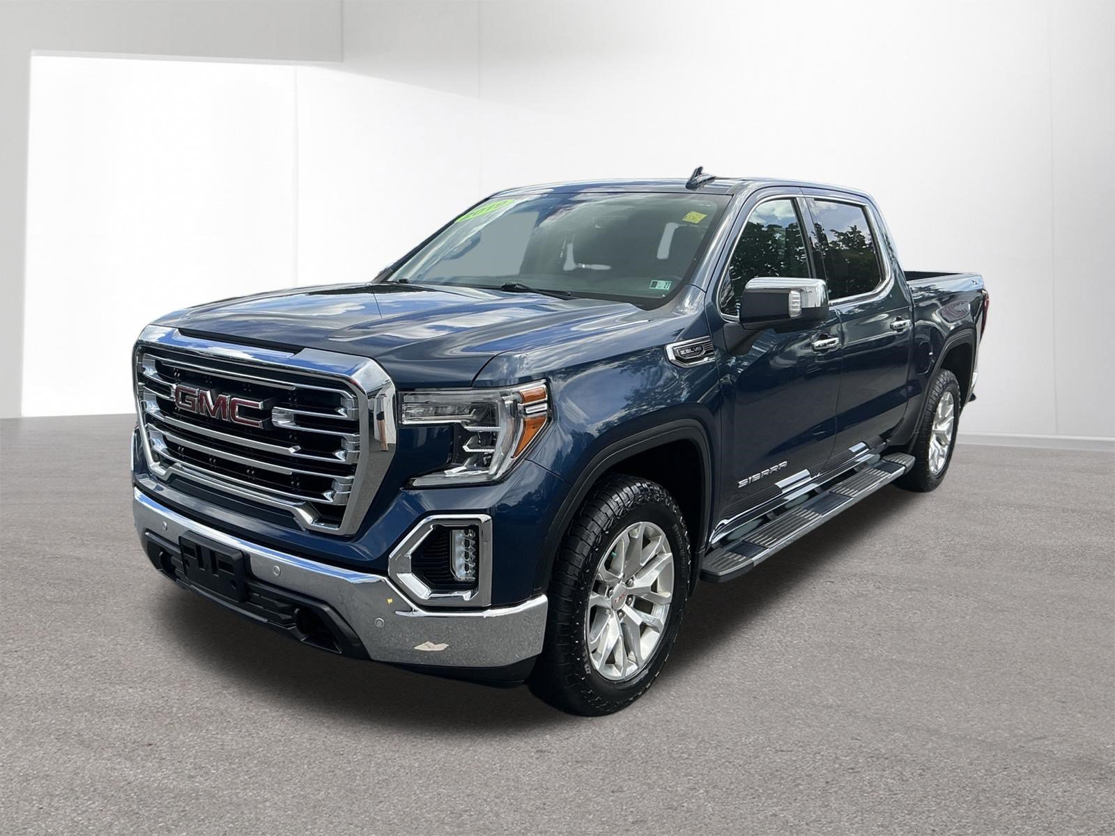 Used 2019 GMC Sierra 1500 SLT w/ SLT Premium Plus Package AWD/4WD image 7