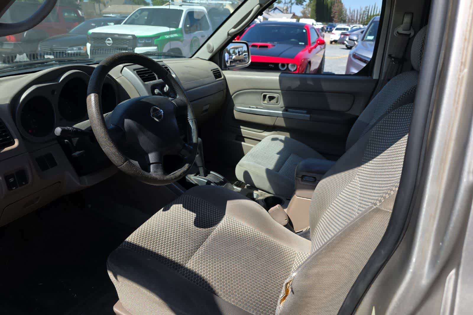 Used 2002 Nissan Frontier SE RWD image 14