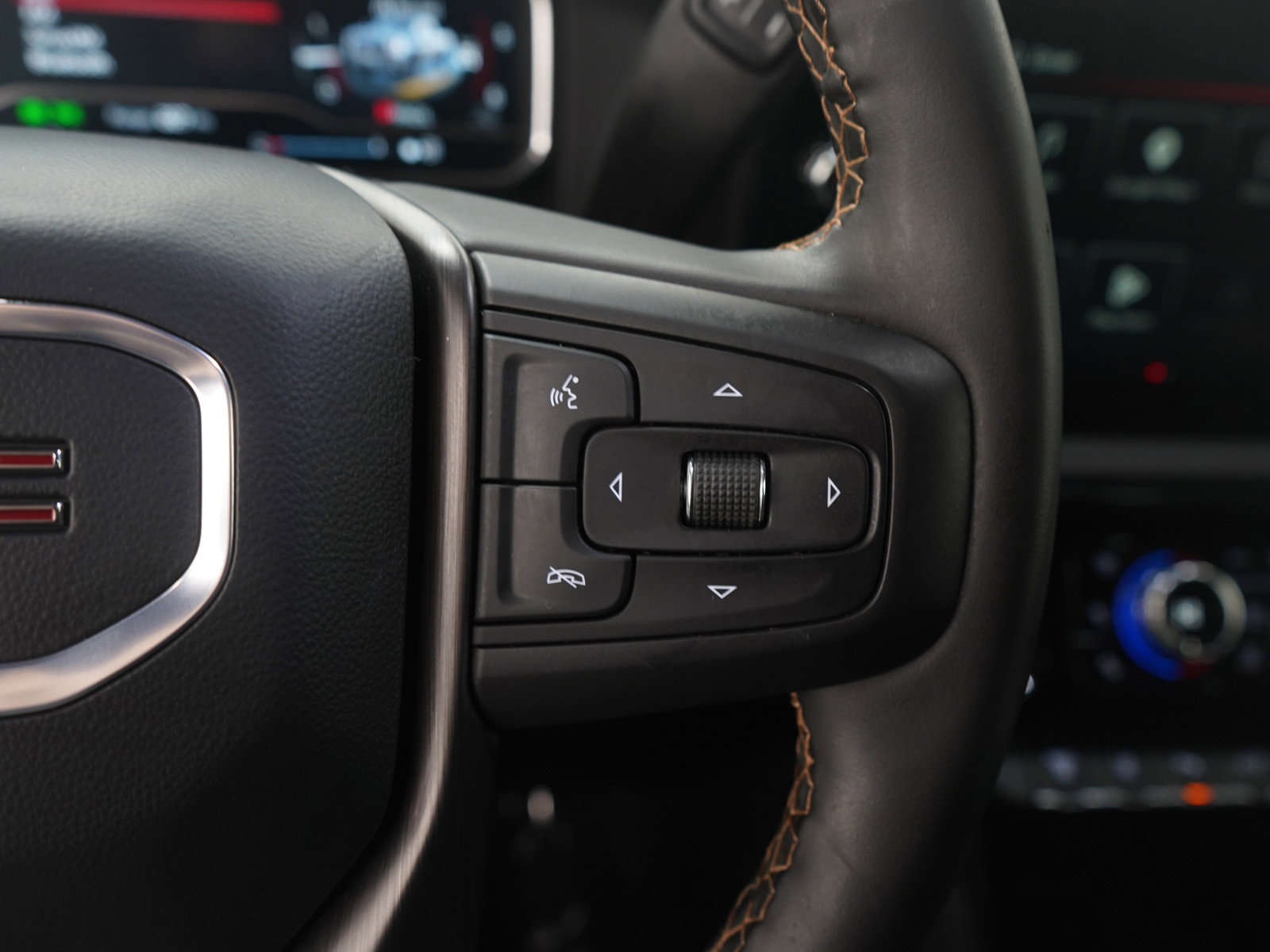 Used 2025 GMC Sierra 2500 AT4 w/ AT4 Premium Plus Package image 30