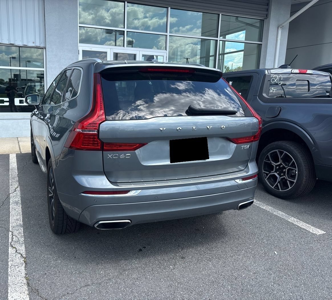 Used 2020 Volvo XC60 T5 Inscription w/ Protection Package Premier AWD/4WD image 4