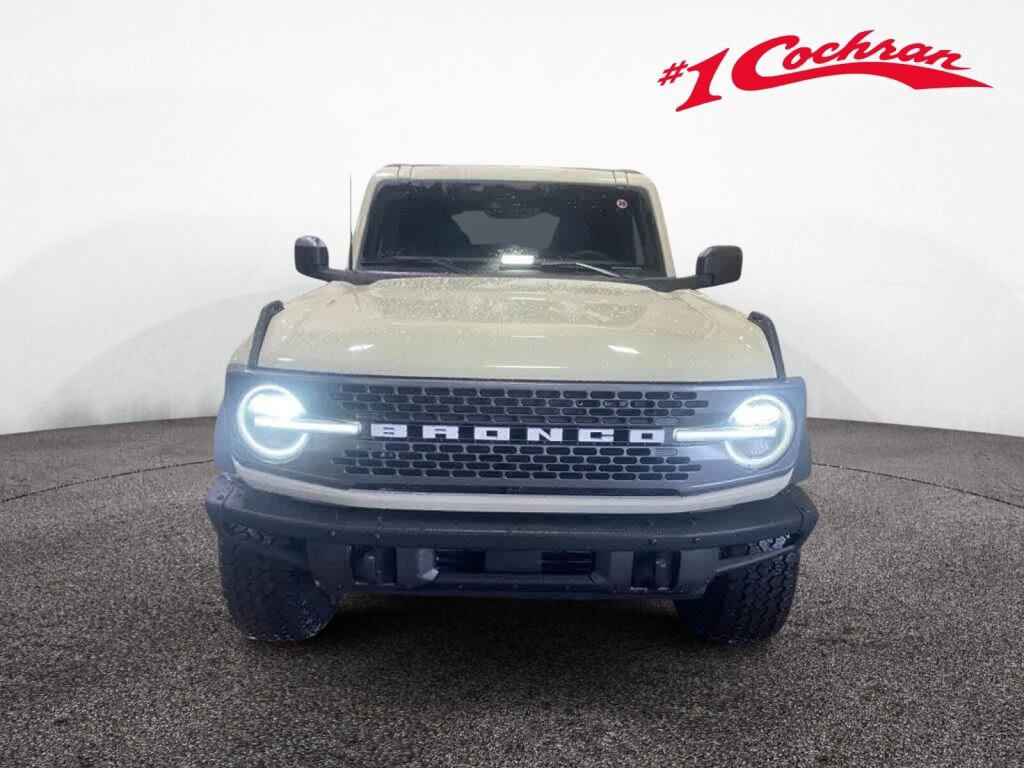 New 2025 Ford Bronco Badlands w/ Sasquatch Package AWD/4WD image 2