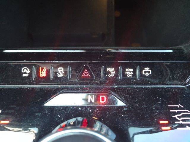 Used 2022 Jeep Wagoneer Series III w/ Premium Group I image 40